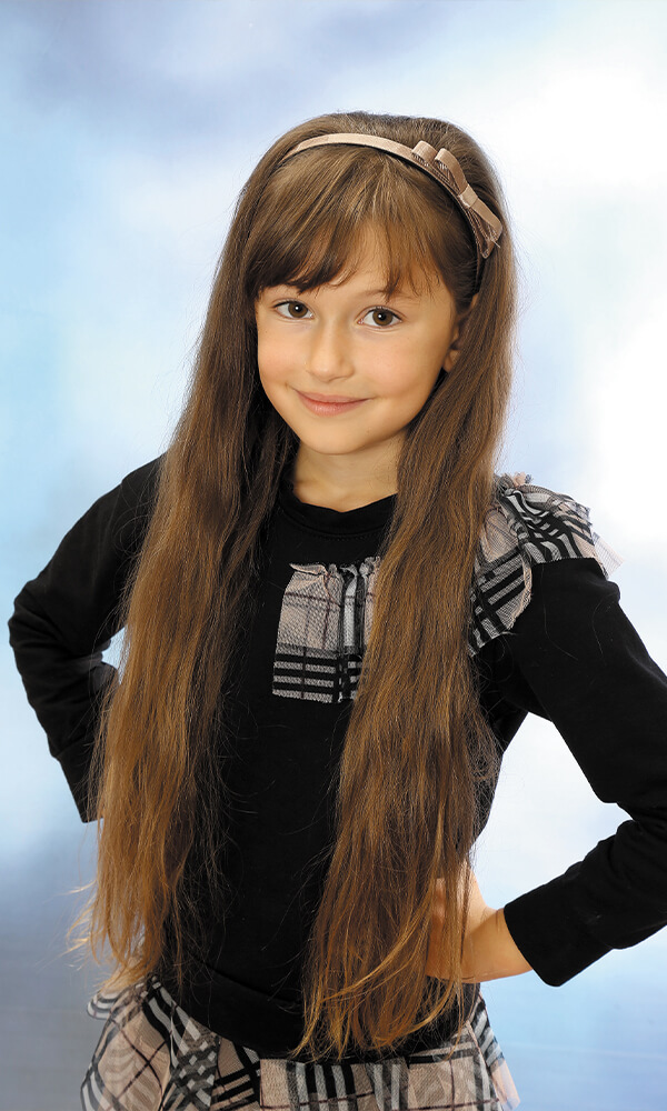 Kindergarten Bild Kind blauer Hintergrund